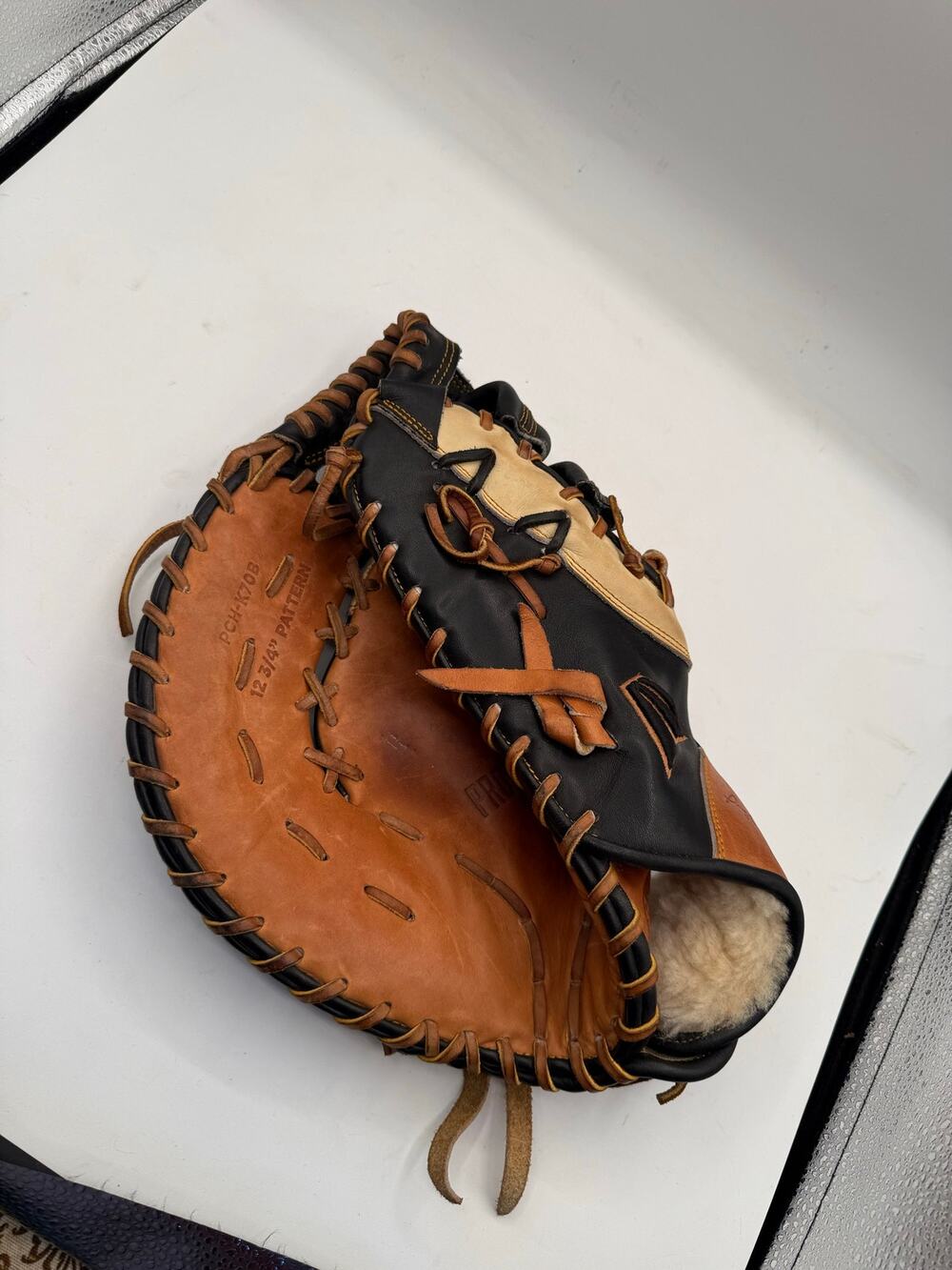 Easton Prof Collection Catcher Mitt 12.75" Leather Baseball Glove PCH-K70B